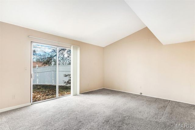 109 Little Hill Court, Ballwin, MO 63011