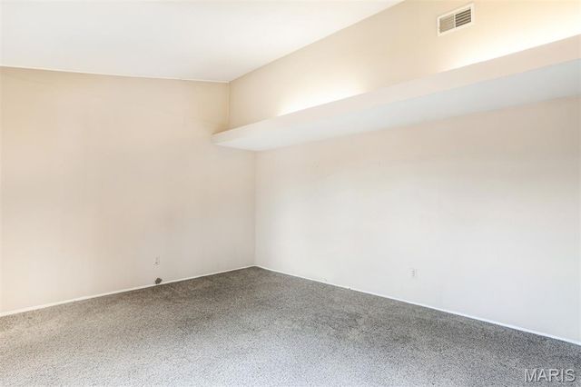 109 Little Hill Court, Ballwin, MO 63011