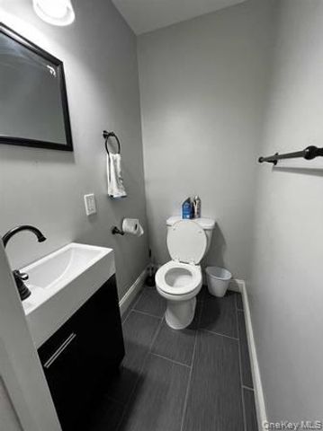 1027 1029 BEEKMAN Road 4, Poughquag, NY 12533