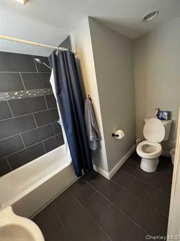 1027 1029 BEEKMAN Road 4, Poughquag, NY 12533