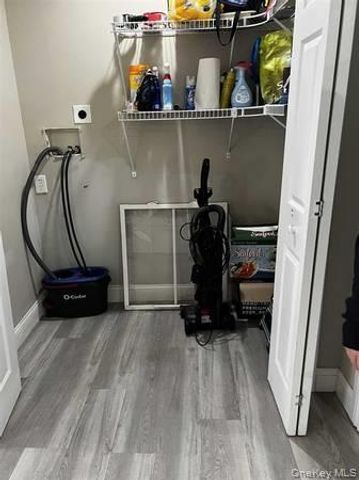 1027 1029 BEEKMAN Road 4, Poughquag, NY 12533