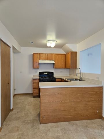 801 Serendipity Drive, Aurora, IL 60504