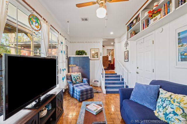 2124 Skyline Drive, Bartlesville, OK 74006