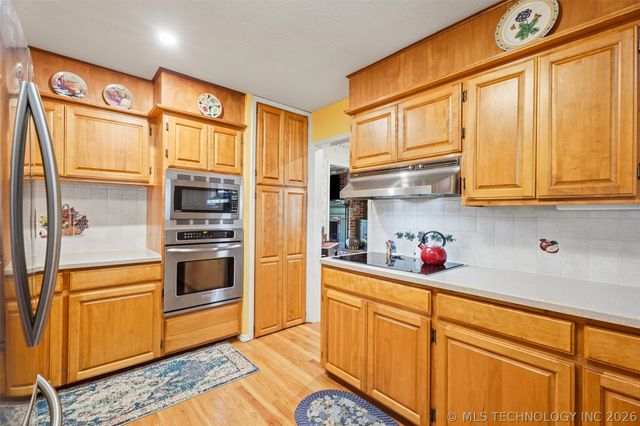 2124 Skyline Drive, Bartlesville, OK 74006