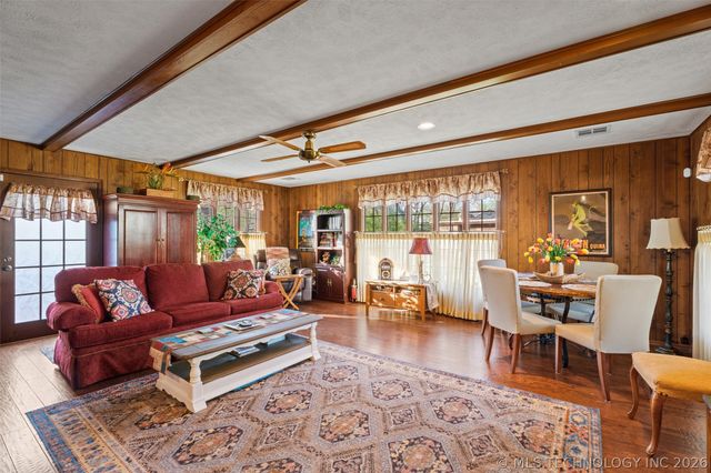 2124 Skyline Drive, Bartlesville, OK 74006