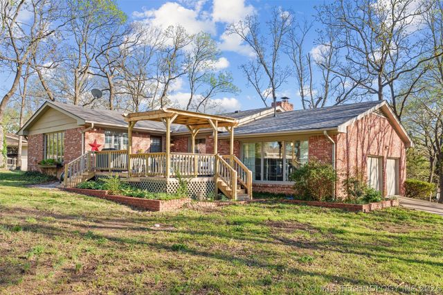 2124 Skyline Drive, Bartlesville, OK 74006