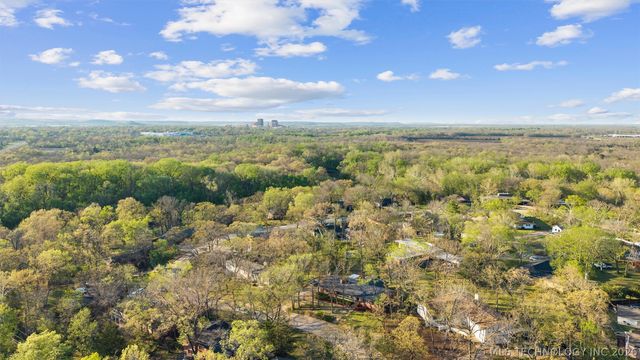 2124 Skyline Drive, Bartlesville, OK 74006