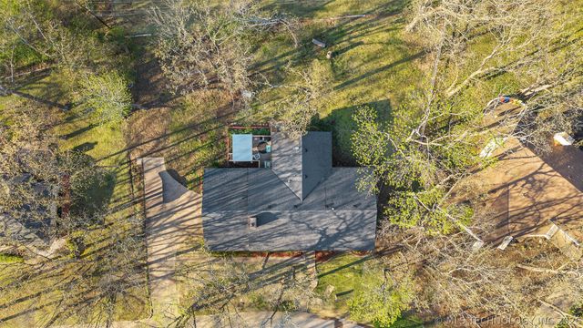 2124 Skyline Drive, Bartlesville, OK 74006