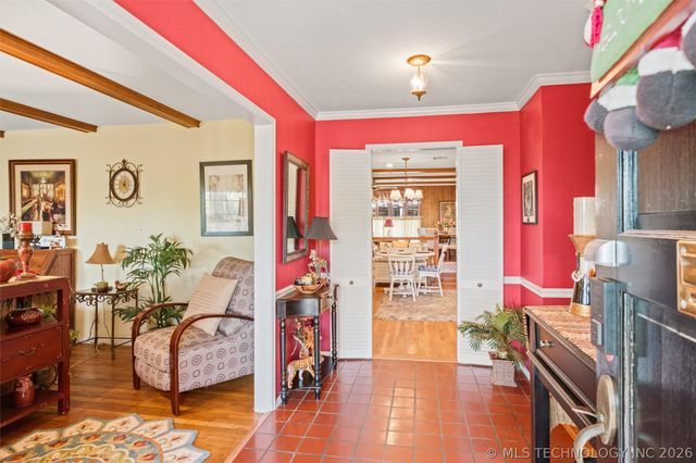 2124 Skyline Drive, Bartlesville, OK 74006