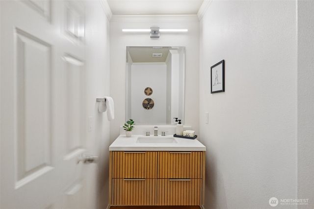 12066 167th Place NE, Redmond, WA 98052