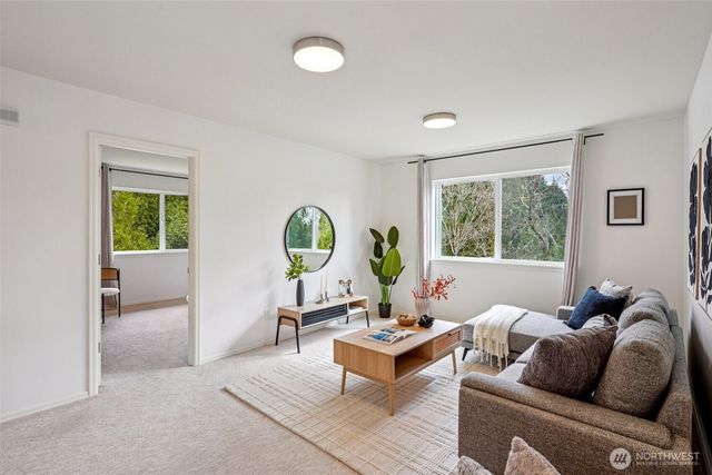 12066 167th Place NE, Redmond, WA 98052