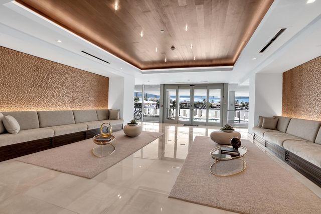 435 BAYSHORE Drive 803, Fort Lauderdale, FL 33304