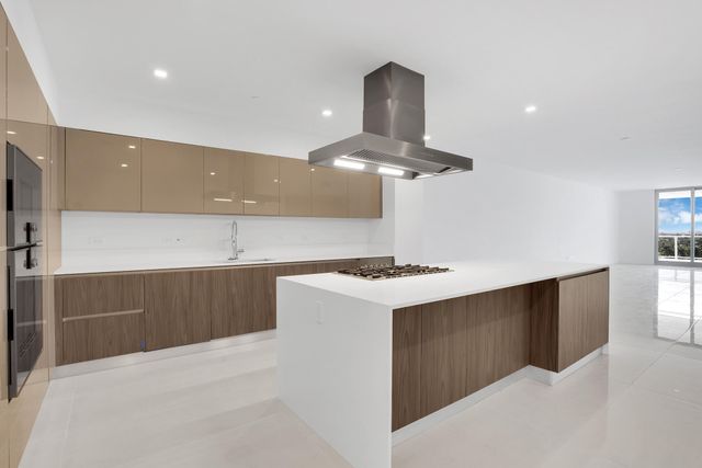 435 BAYSHORE Drive 803, Fort Lauderdale, FL 33304
