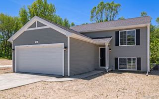 204 Wildflower Drive, Hillsdale, MI 49242