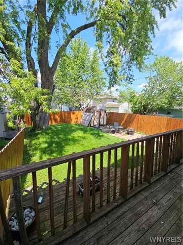 387 West Hazeltine Avenue, Tonawanda, NY 14217