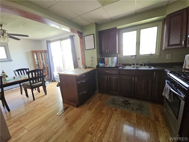 387 West Hazeltine Avenue, Tonawanda, NY 14217