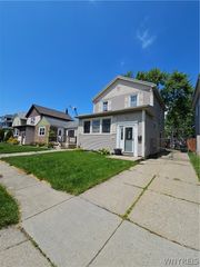 387 West Hazeltine Avenue, Tonawanda, NY 14217