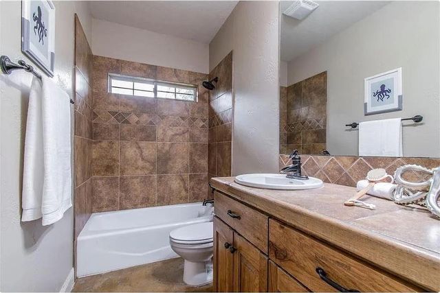2201 Crazyhorse PASS, Austin, TX 78734