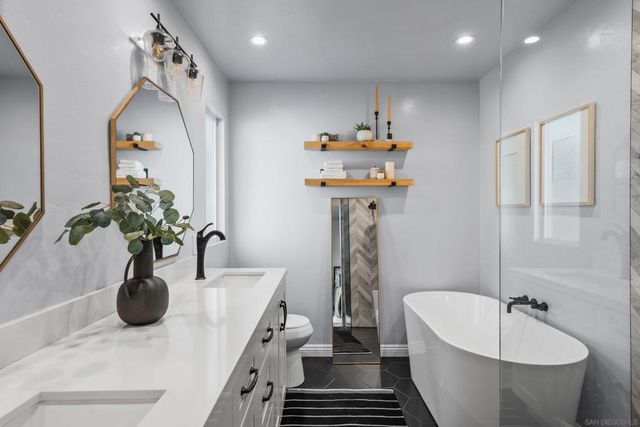 6625 Casselberry Way, San Diego, CA 92119