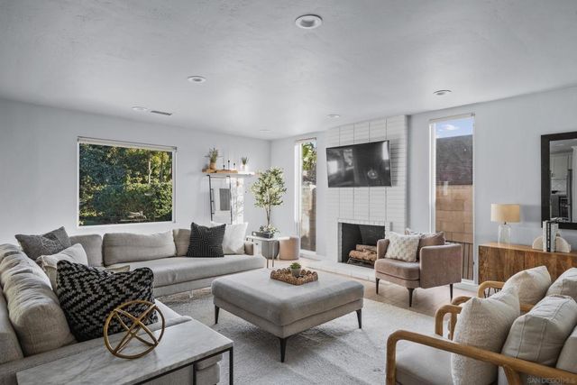 6625 Casselberry Way, San Diego, CA 92119