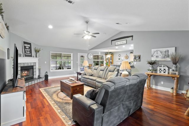 5348 Oak Hammock Court, Milton, FL 32570