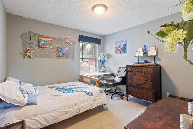 5348 Oak Hammock Court, Milton, FL 32570