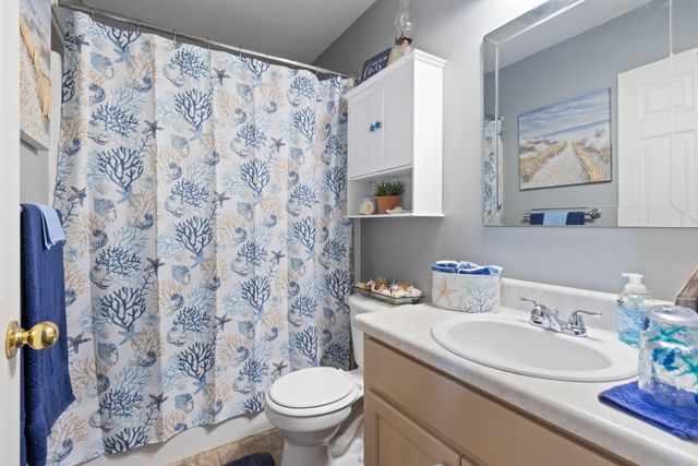 5348 Oak Hammock Court, Milton, FL 32570