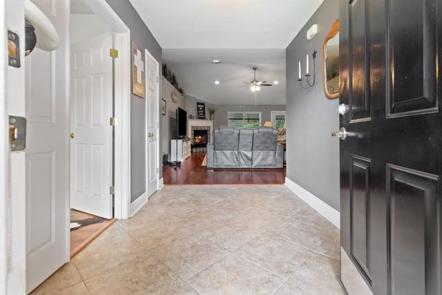 5348 Oak Hammock Court, Milton, FL 32570