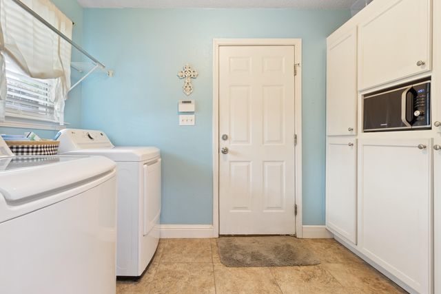 5348 Oak Hammock Court, Milton, FL 32570