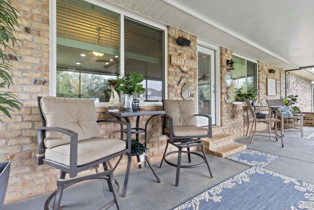 5348 Oak Hammock Court, Milton, FL 32570