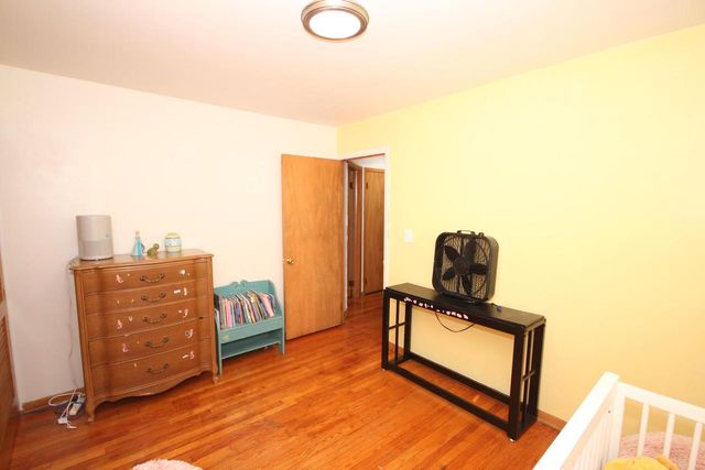 9000 W Custer AVENUE, Milwaukee, WI 53225