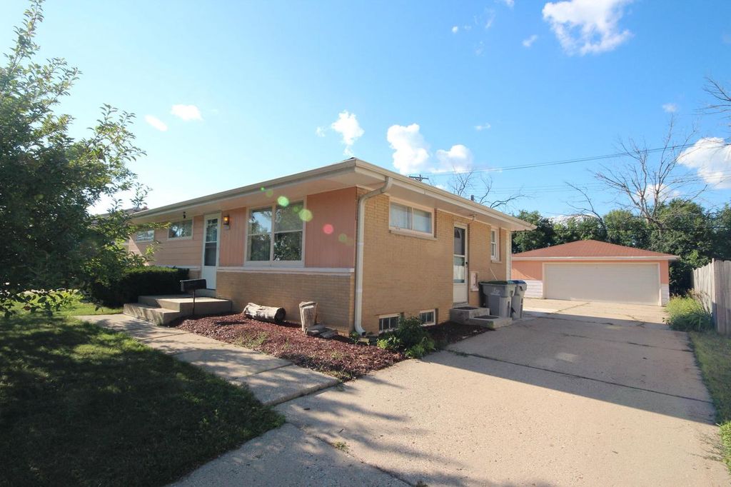 9000 W Custer AVENUE, Milwaukee, WI 53225