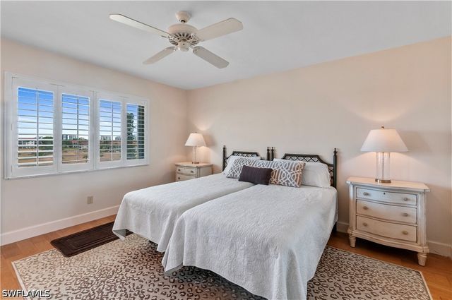 29 High Point CIR E 503, Naples, FL 34103