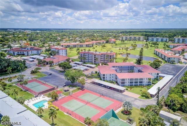 29 High Point CIR E 503, Naples, FL 34103