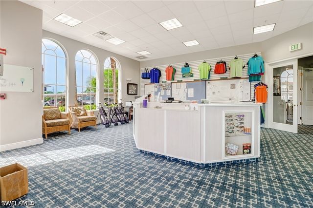 29 High Point CIR E 503, Naples, FL 34103