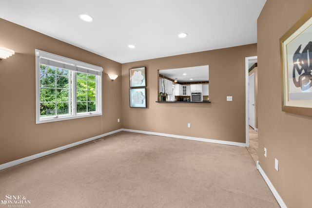 25963 Ridgewood Drive, Farmington Hills, MI 48336