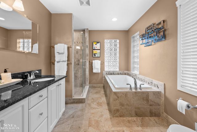 25963 Ridgewood Drive, Farmington Hills, MI 48336
