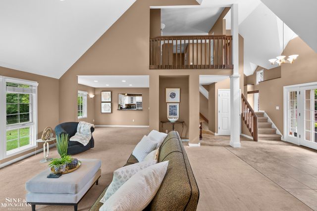 25963 Ridgewood Drive, Farmington Hills, MI 48336