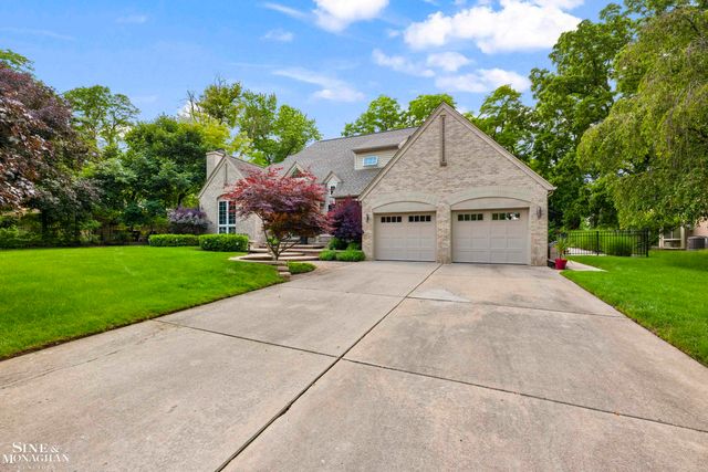 25963 Ridgewood Drive, Farmington Hills, MI 48336