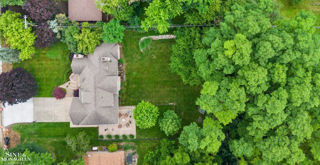 25963 Ridgewood Drive, Farmington Hills, MI 48336