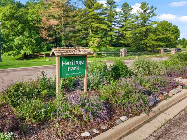 25963 Ridgewood Drive, Farmington Hills, MI 48336