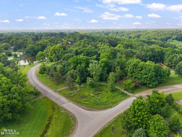 25963 Ridgewood Drive, Farmington Hills, MI 48336
