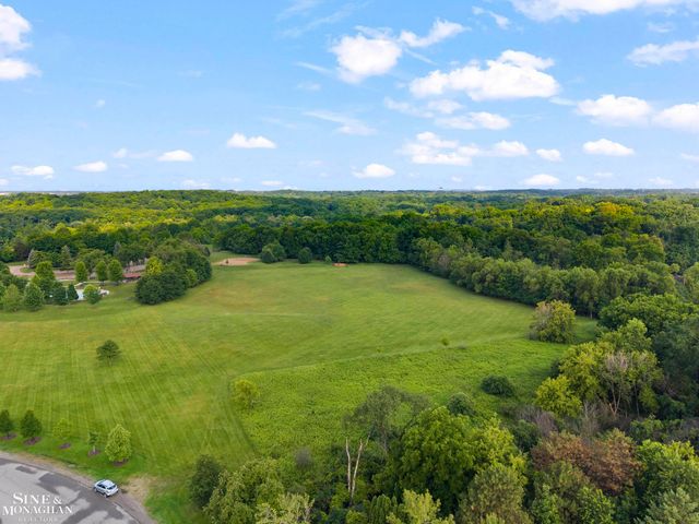 25963 Ridgewood Drive, Farmington Hills, MI 48336