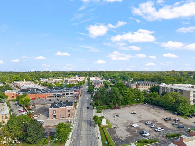 25963 Ridgewood Drive, Farmington Hills, MI 48336