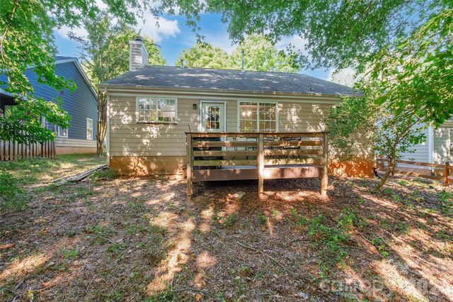 8514 Lockerbie Lane, Charlotte, NC 28215