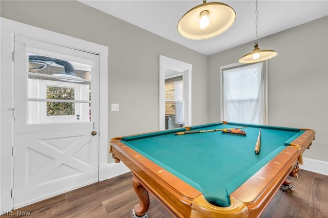 323 Groveland Club Drive, Cleveland, OH 44110