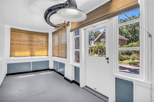 323 Groveland Club Drive, Cleveland, OH 44110