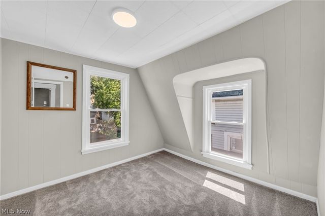 323 Groveland Club Drive, Cleveland, OH 44110