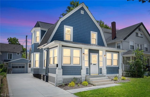 323 Groveland Club Drive, Cleveland, OH 44110