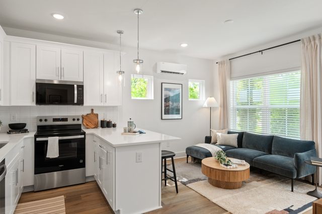 121 Straton Street, Nashville, TN 37216